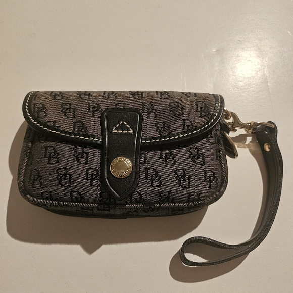 Dooney & Bourke Handbags - Dooney & Bourke black mini wristlet With Blue Duck Hangtag